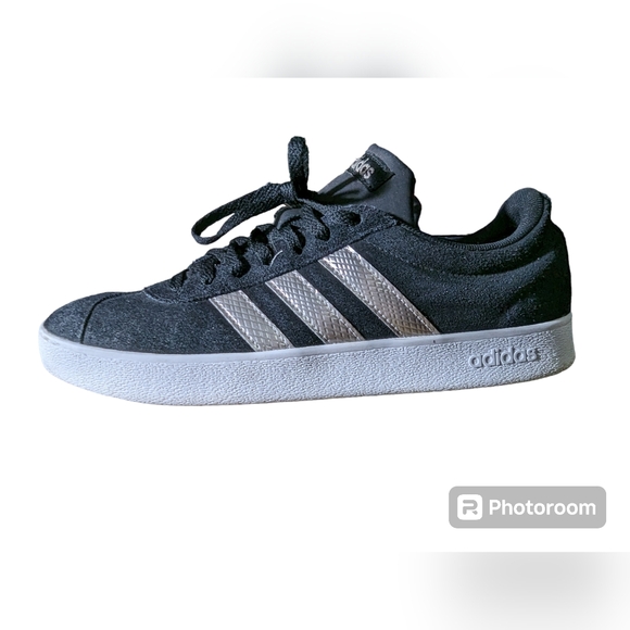 ADIDAS Campus Black Suede Silver Sneakers 9 - Picture 1 of 4